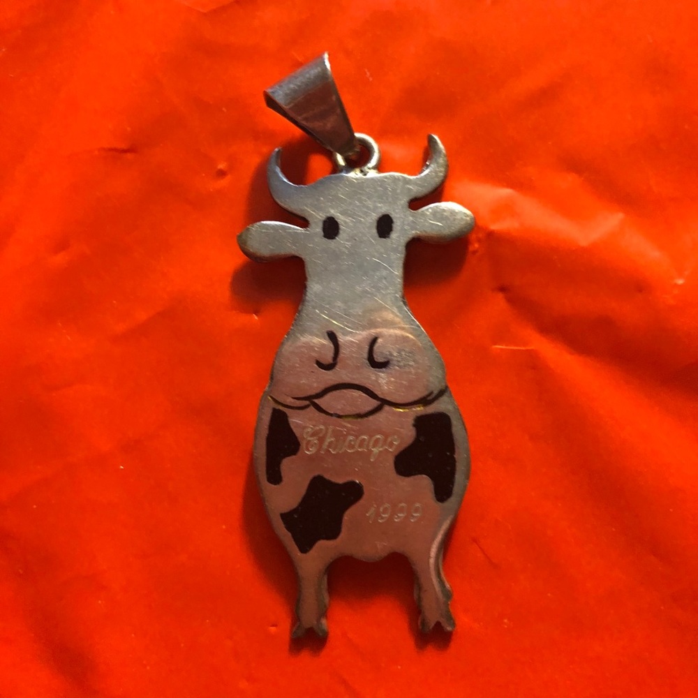 Th Cow who started the fire in Chicago Pendant